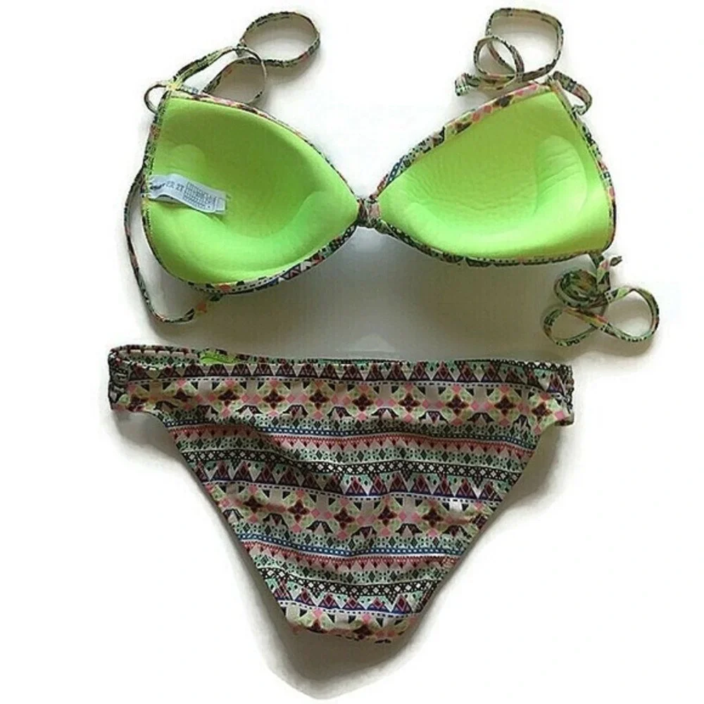 Forever 21- 2 piece Bikini swimsuit, size Large